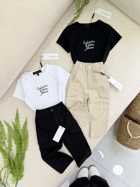 طقم بناتي Calvin Klein jeans